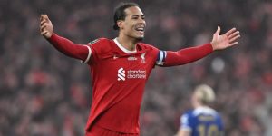 cb-trong-bong-da-van-dijk