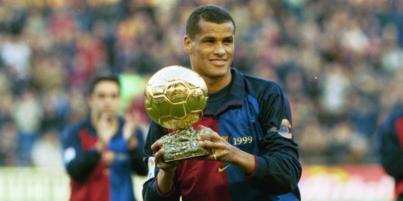 doi-hinh-barcelona-rivaldo